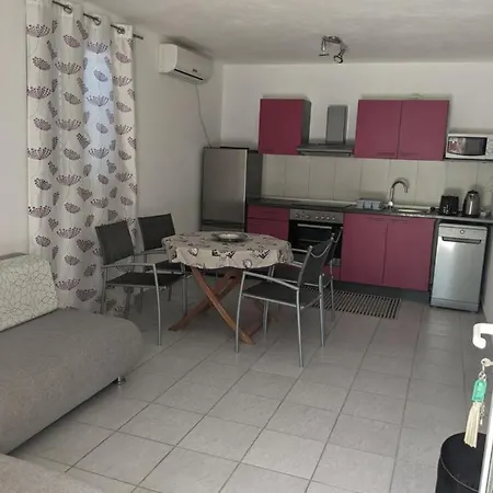 Emilija Appartement Privlaka (Zadar)