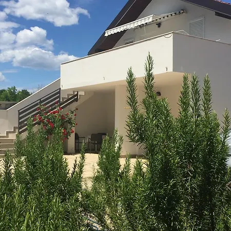Apartamento Emilija