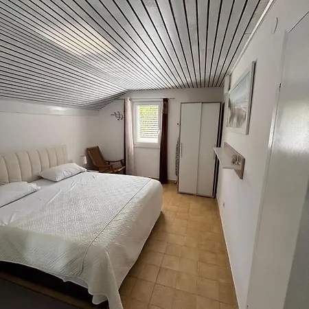 Emilija * Privlaka (Zadar)
